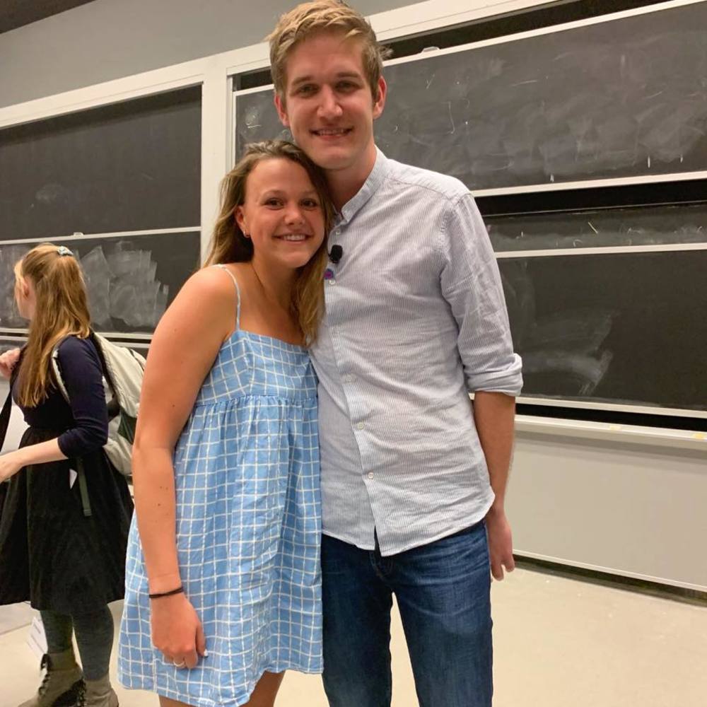 Meet your Posher, Claire